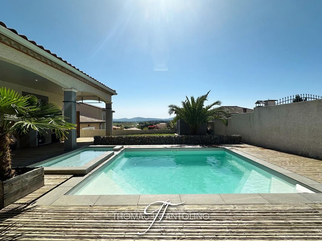 VILLA - VILLEMOUSTAUSSOU - 4 CHAMBRES - BUREAU - GARAGE - PISCINE