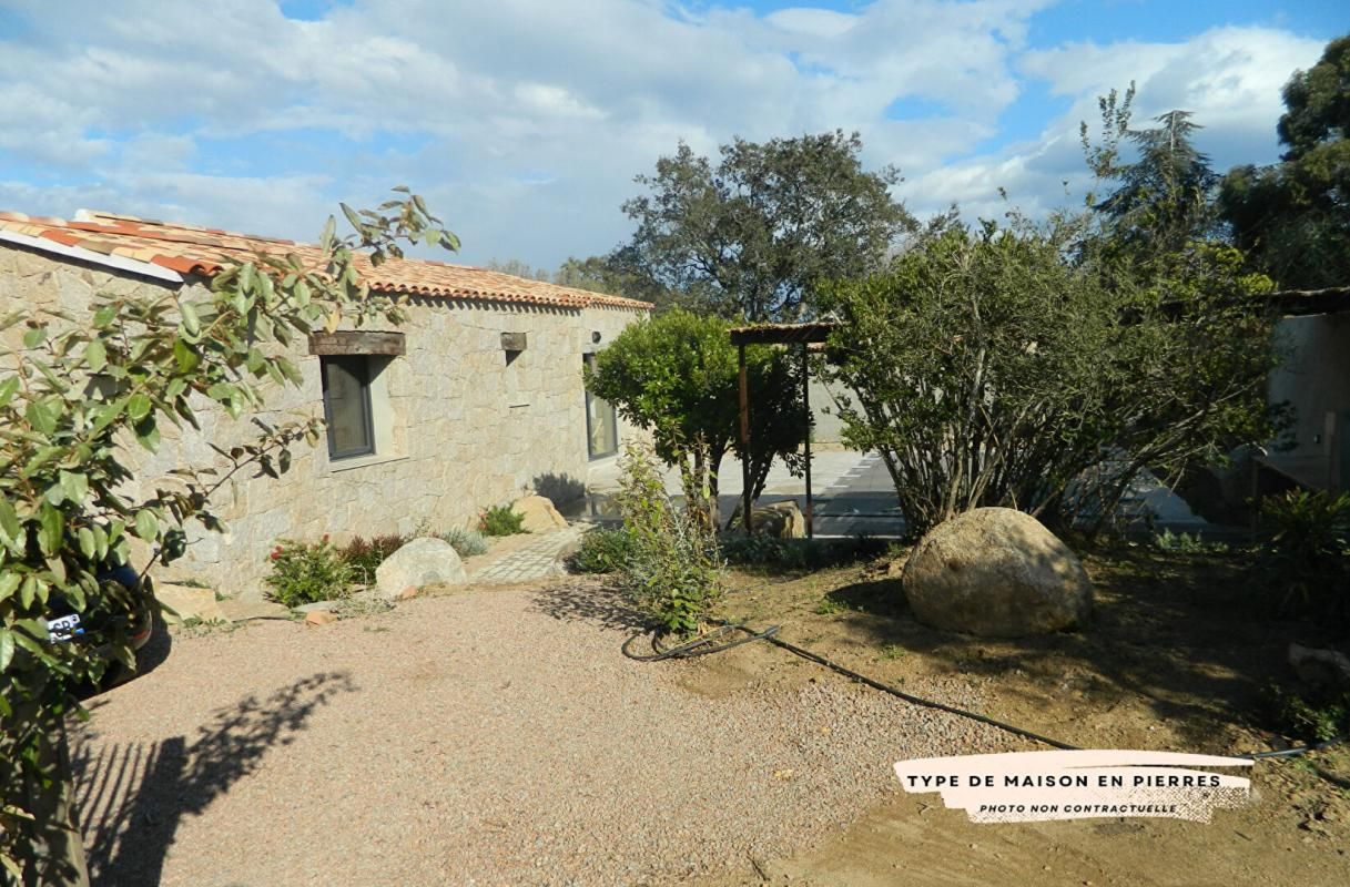 PORTO-VECCHIO Maison type T3  en pierres sèches avec piscine - Ste Lucie de Porto Vecchio 2A - CORSE DU SUD - FRANCE 4