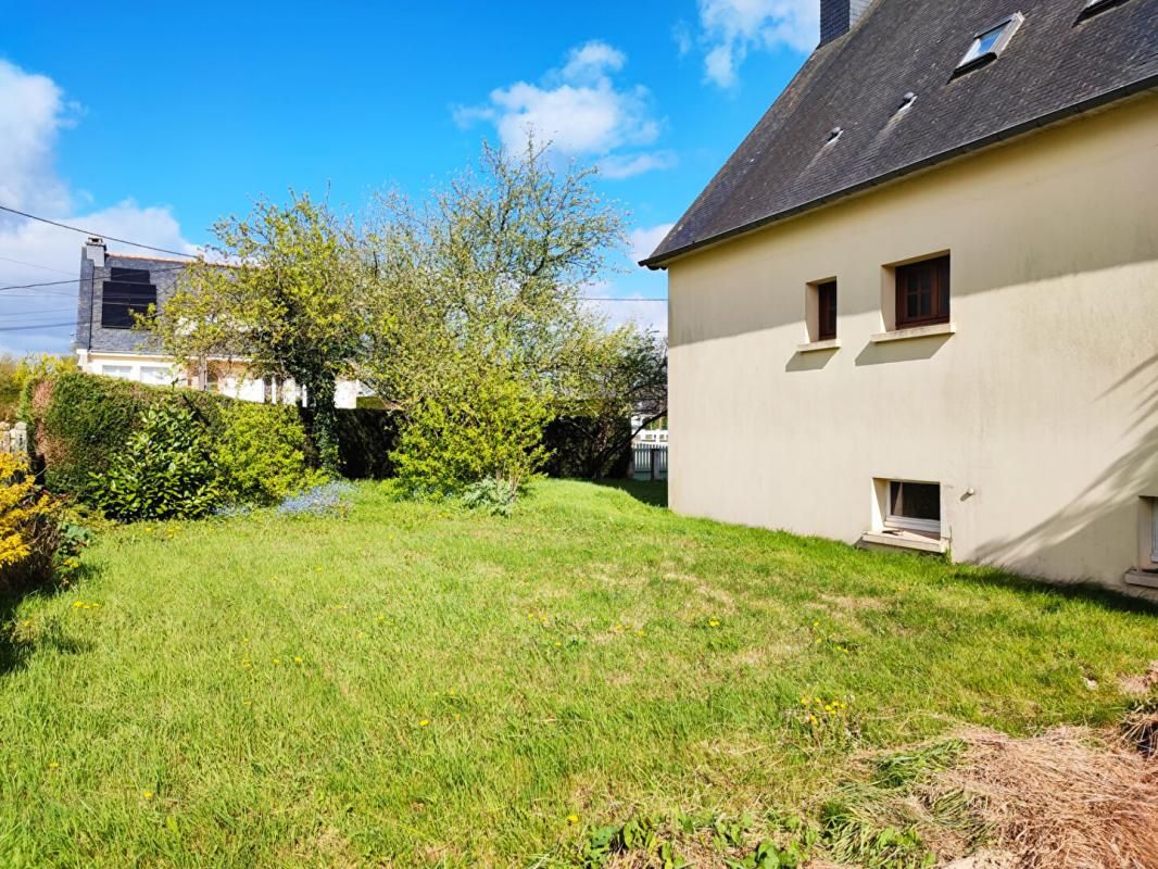 UZEL Maison 7 pièce(s) 100 m2 3