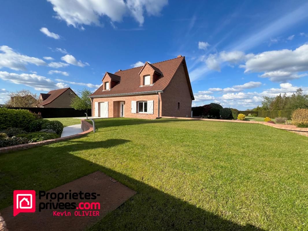 Belle maison à Barlin - Semi Plain-pied, 4 chambres, et jardin arboré!