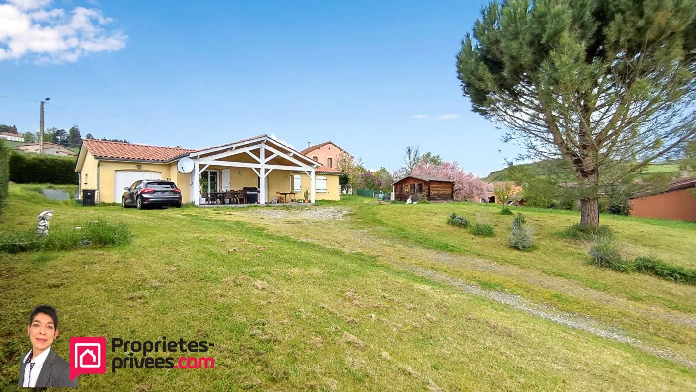 REGNY (42630) Maison individuelle de plain pied, 5 pièce(s) 111 m2 et terrain 1500 m²