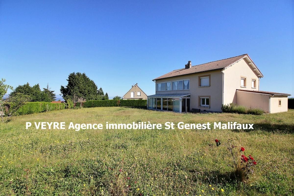 SAINT-ROMAIN-LES-ATHEUX SAINT-ROMAIN-LES-ATHEUX 42660 maison de 186 m² 4 chambres 2 Garages cave sur 2344 m² de terrain plat 1