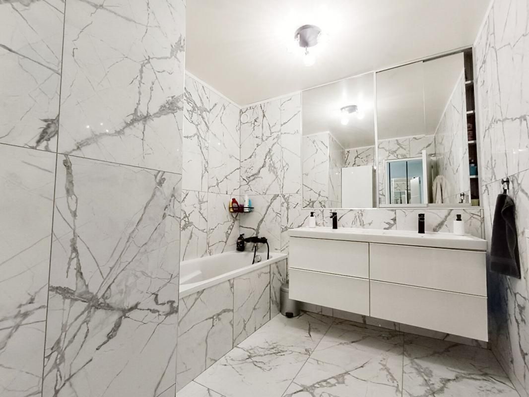 LES MUREAUX Appartement Les Mureaux 4 pièce(s) 77 m2 4