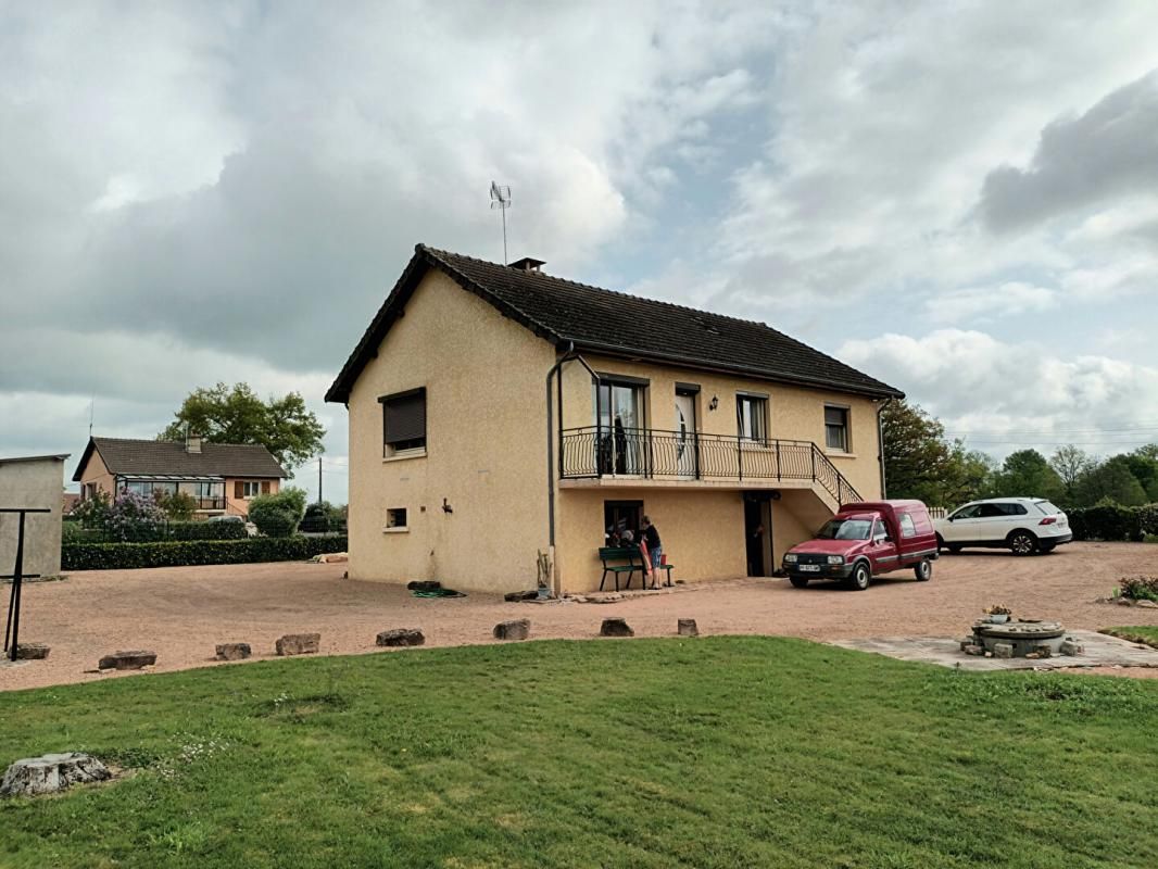 Maison de 90 m² sur sous sol aménagé à vendre proche Paray le Monial