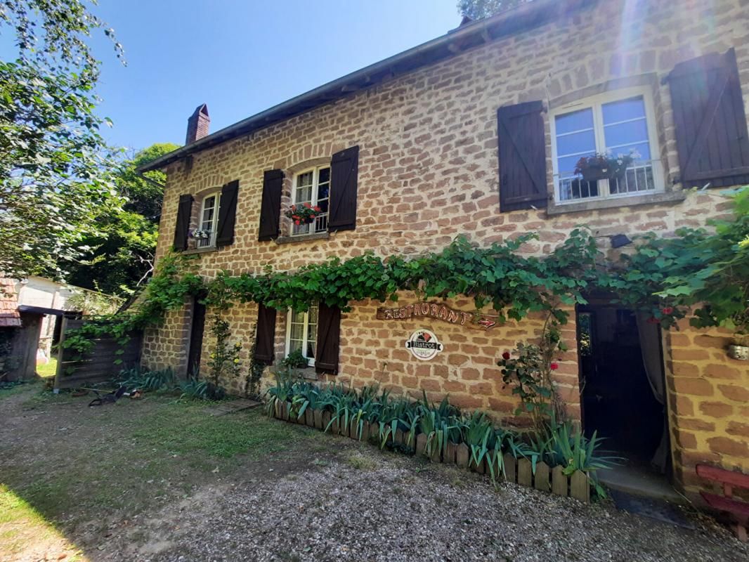 Maison Aubazines 5 pièce(s) 340 m2