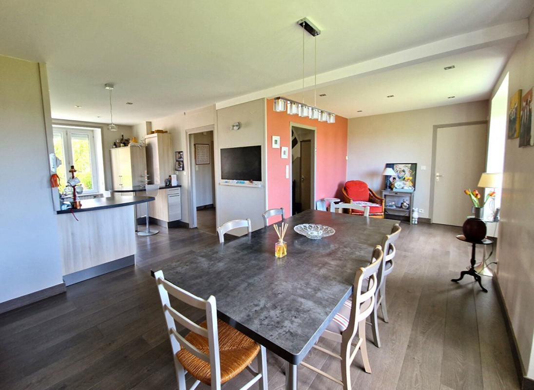 MORLAIX Maison à 5 mn de la mer 7 pièce(s) 160 m2 4