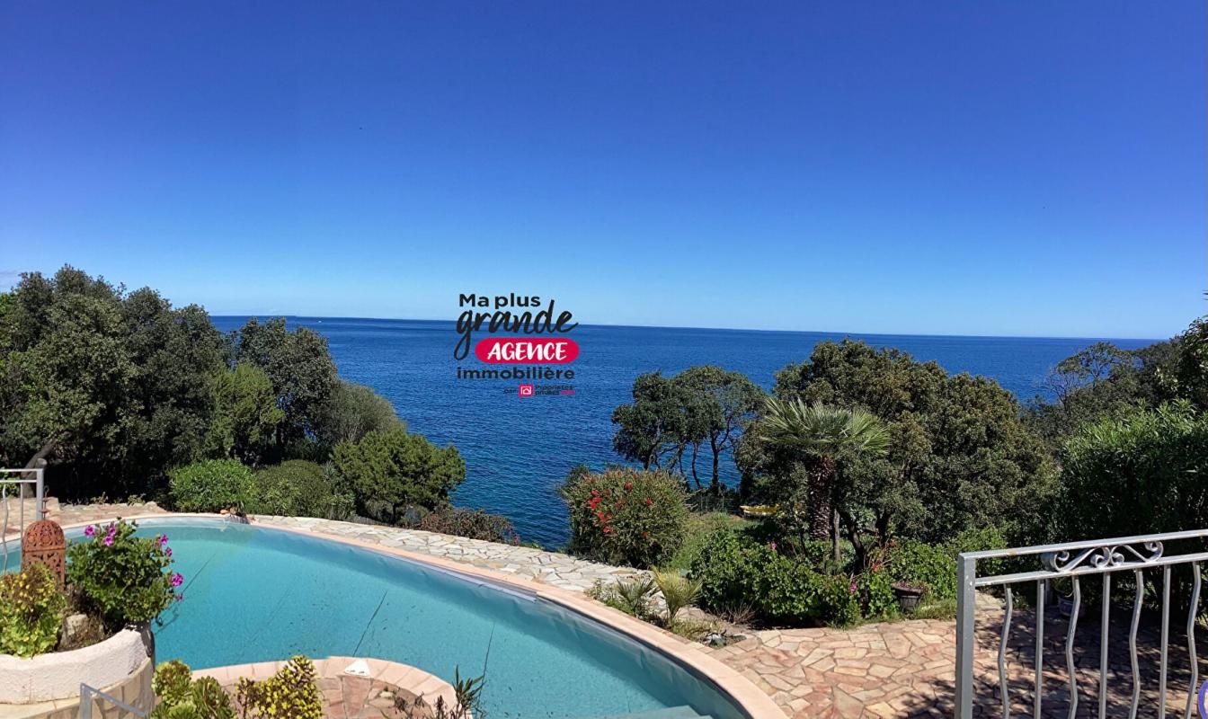 MAISON D'ARCHITECTE ATYPIQUE DE QUALITE AVEC UNE VUE MER EXCEPTIONNELLE/PIEDS DANS L'EAU - SOLENZARA 20145 -  CORSE  - FRANCE