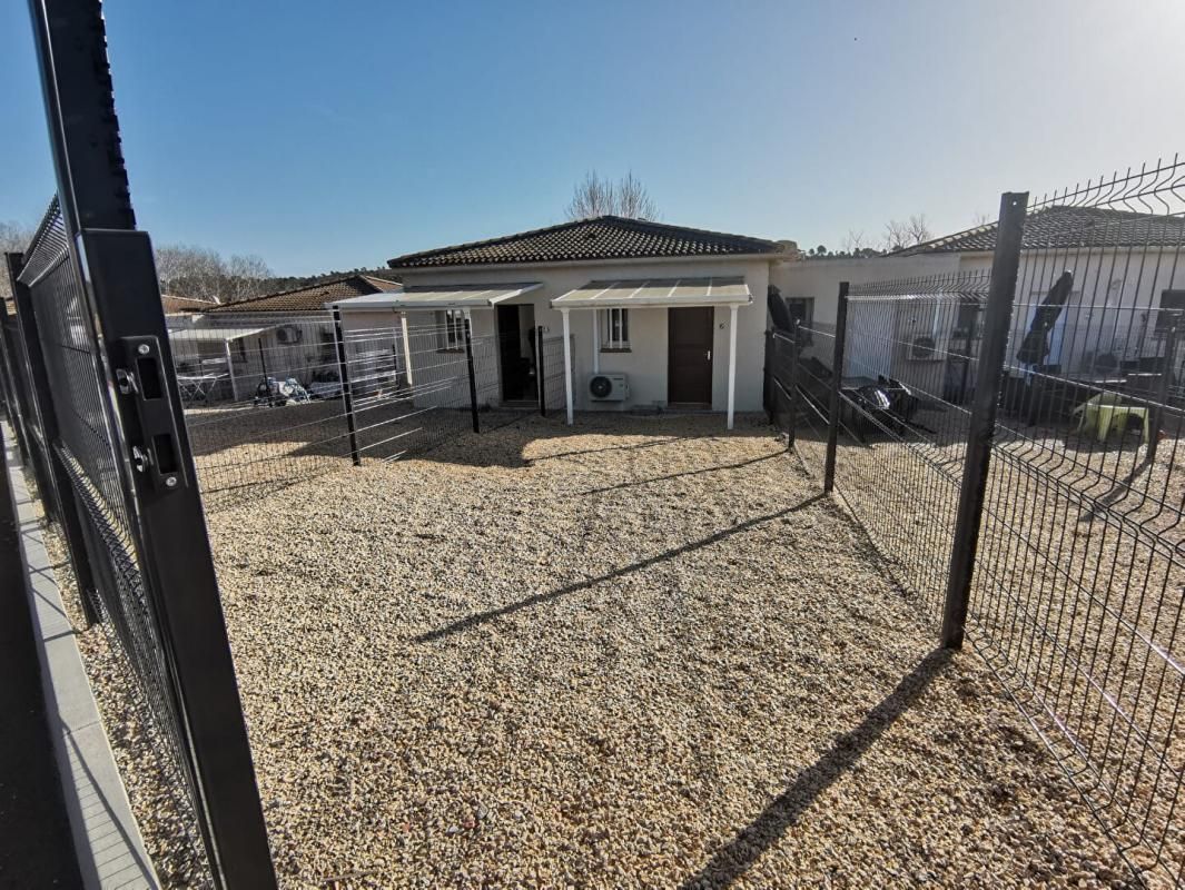 Appartement Brue Auriac 1 pièce 24 m2 avec jardin