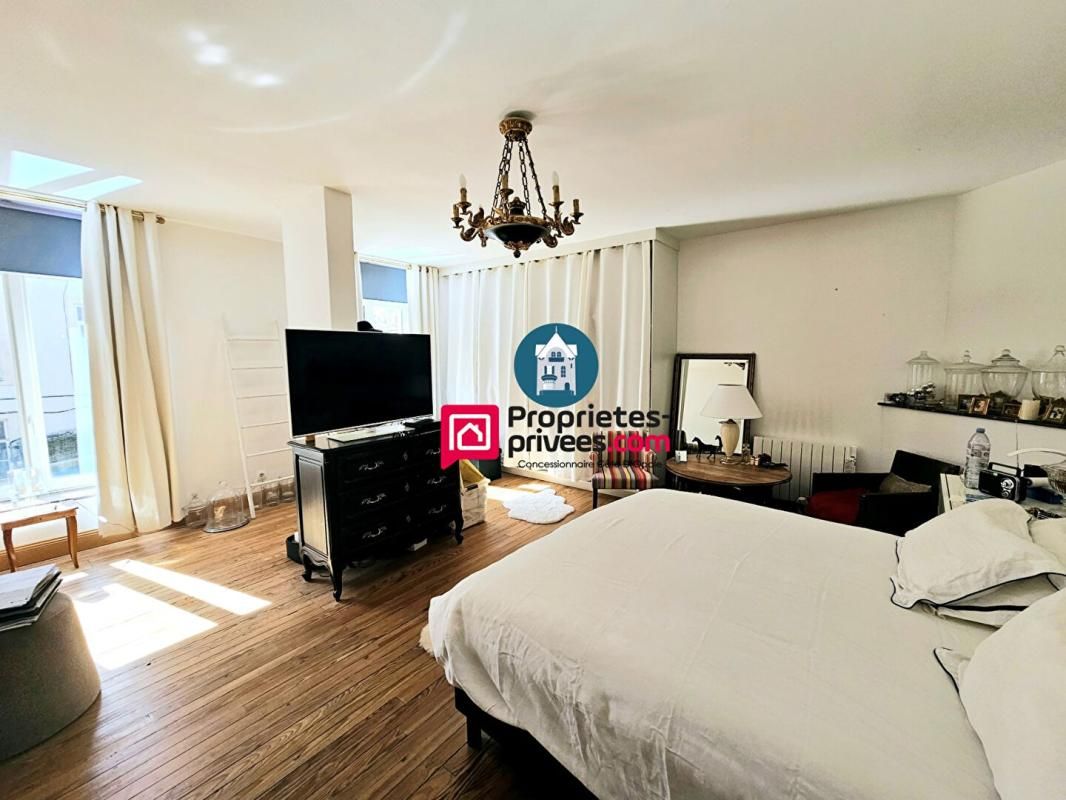 BOULOGNE-SUR-MER Votre agence "Propriétés-Privées .Com" vous propose : 4