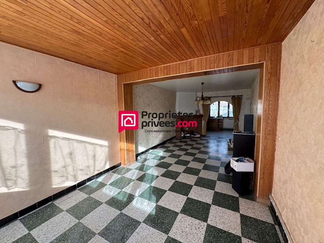 MARQUISE Votre agence "Propriétés-Privées .com" vous propose : 4