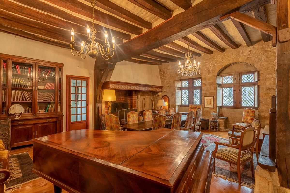 VILLEFRANCHE-SUR-CHER Maison Villefranche Sur Cher 6 pièces 281 m2 2
