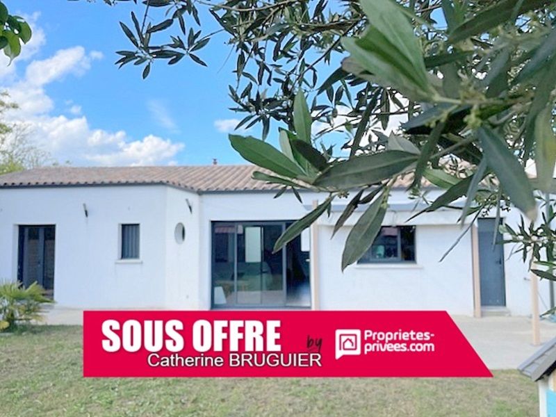Maison de plain-pied 3 chambres 95 m2 garage, jardin et terrasse