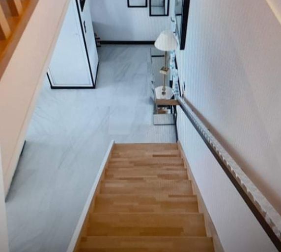 FONTENAY-LE-FLEURY Appartement Investissement locatif Duplex 4 pièce(s) 82 m2 4