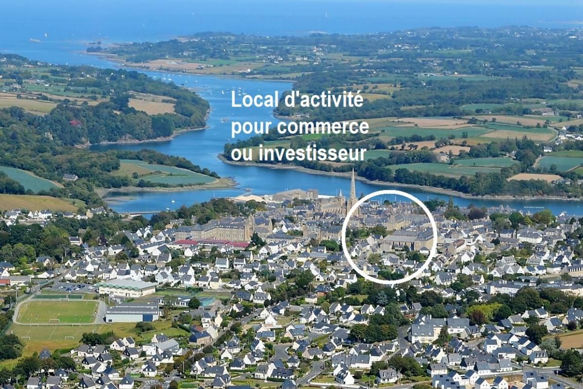 Local d'activité  libre en centre ville de Tréguier