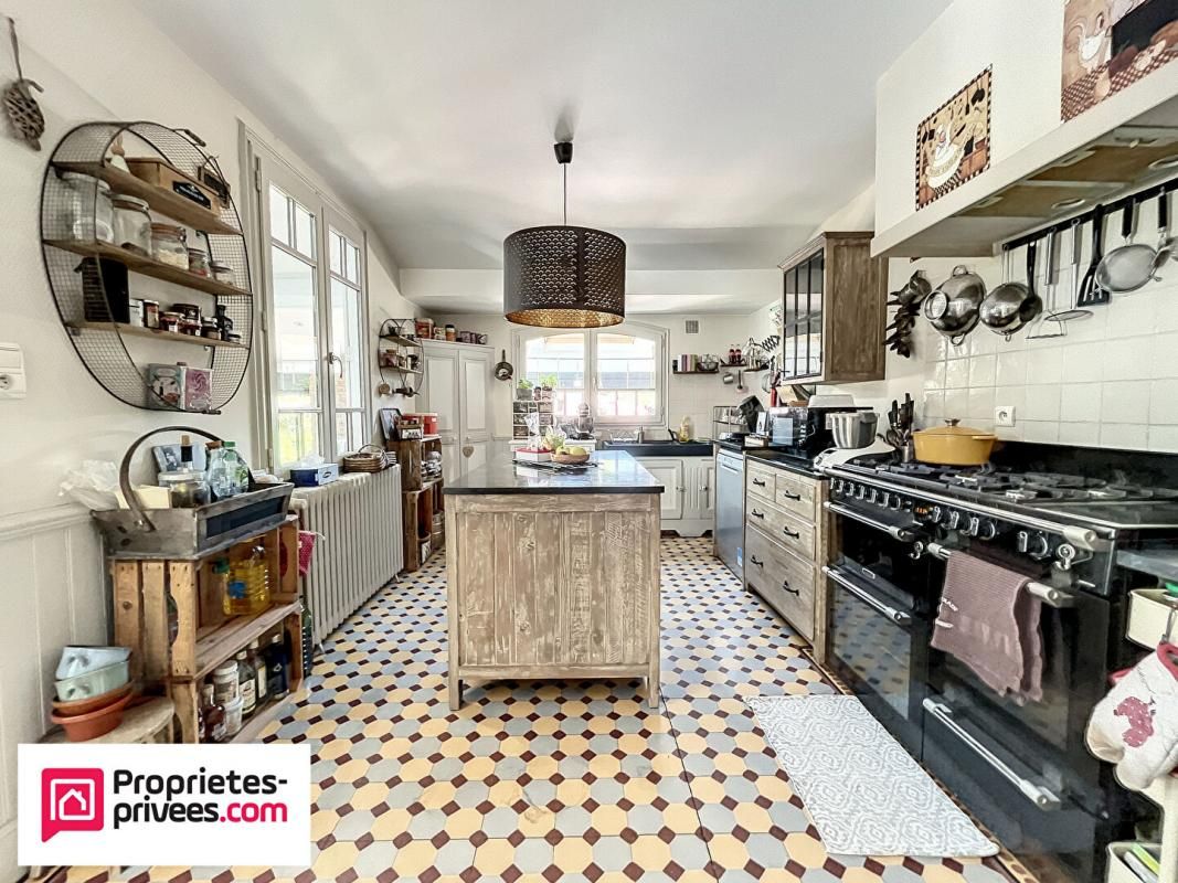 SAINT-SULPICE-LA-POINTE Maison familiale 5 pièces 202m2 4
