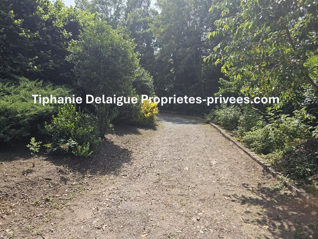 LE CHAMBON-FEUGEROLLES Le Chambon-feugerolles 42500 Maison 115 m² 2 Garages + T1 bis en sous sol 2