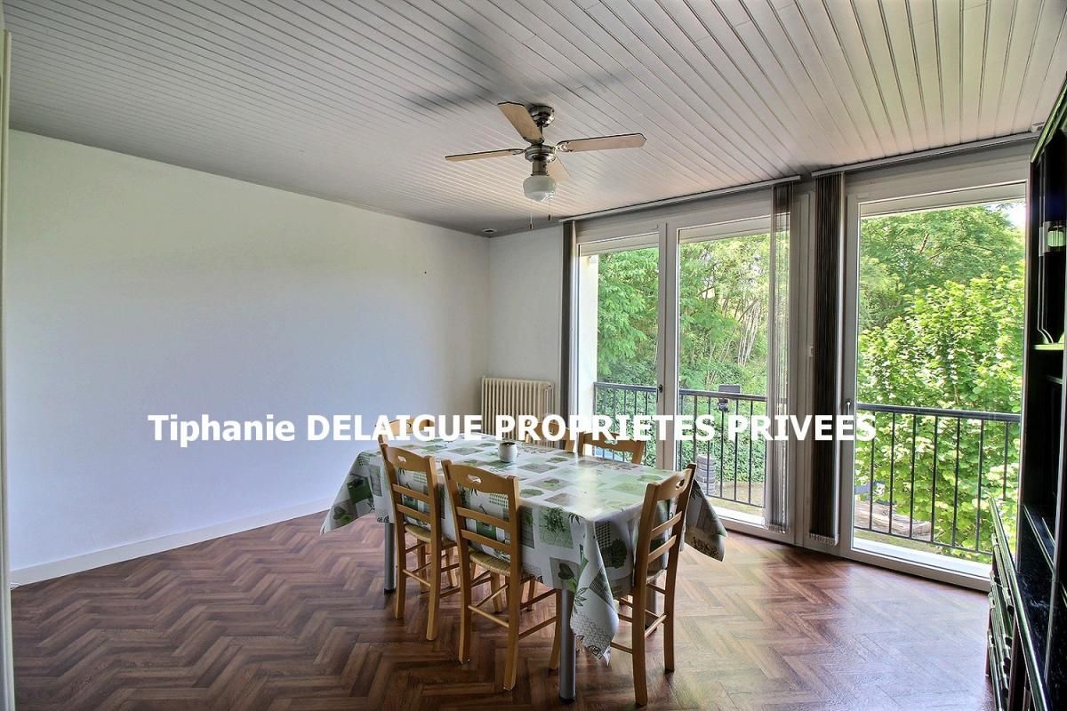 LE CHAMBON-FEUGEROLLES Le Chambon-feugerolles 42500 Maison 115 m² 2 Garages + T1 bis en sous sol 4
