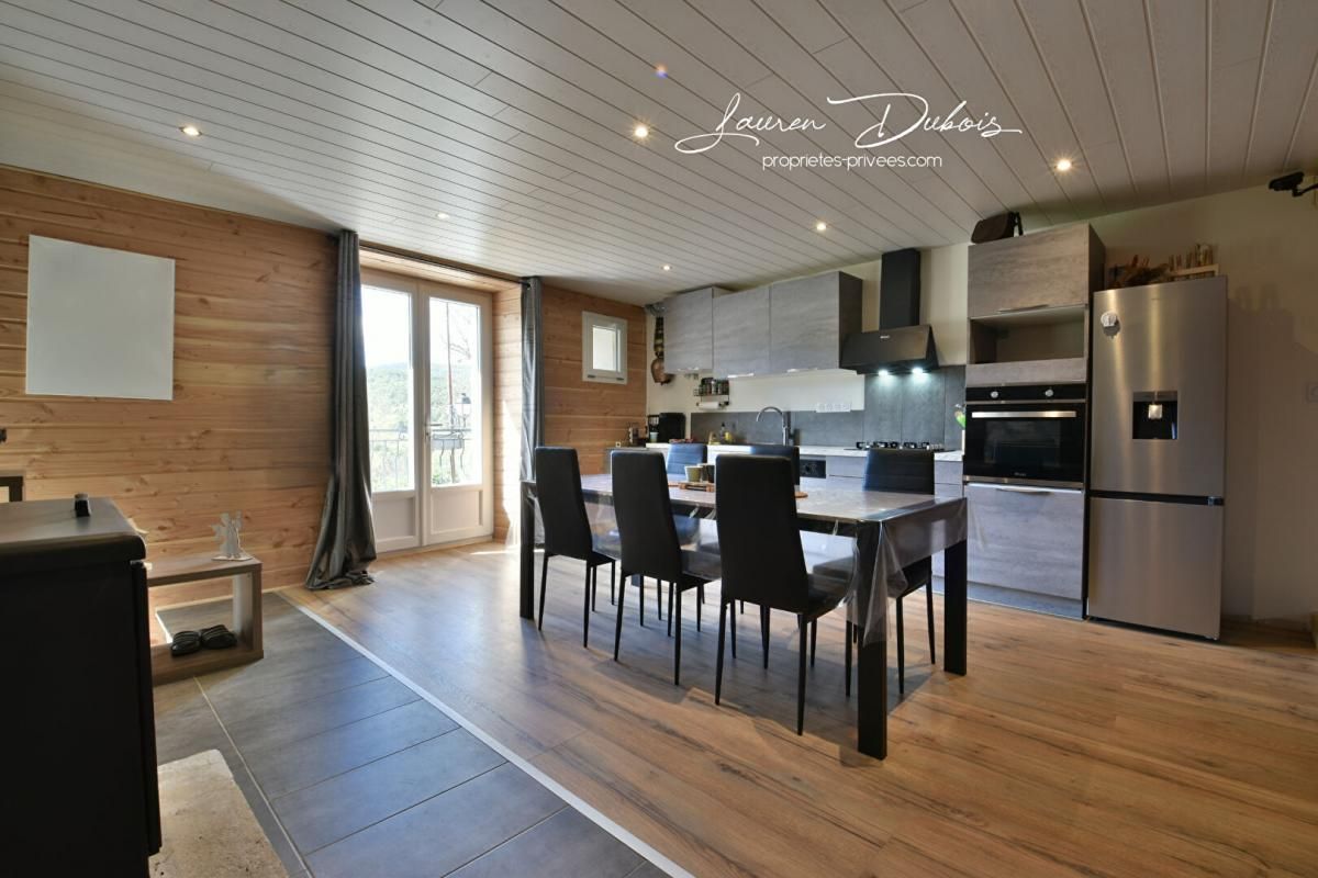 L'EPINE - Ravissante maison de village rénovée de 69m² avec garage et terrasse