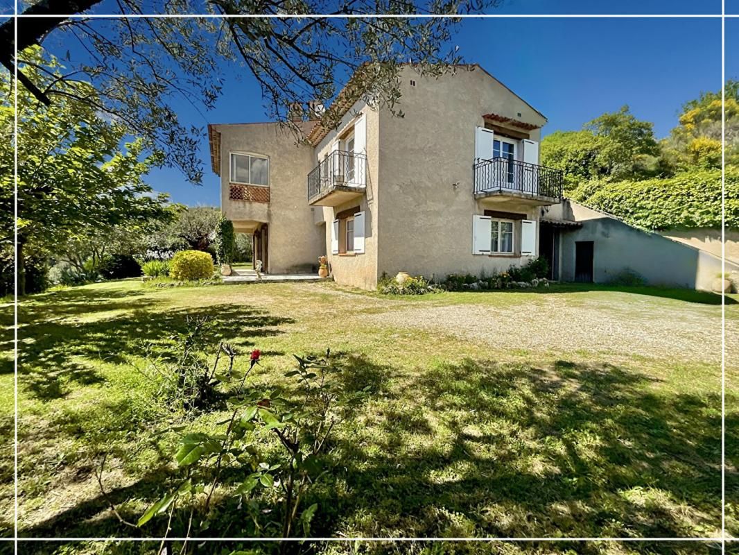 FIGANIERES MAISON DOUBLE LOGEMENT MONTFERRAT VUE PANORAMIQUE 3