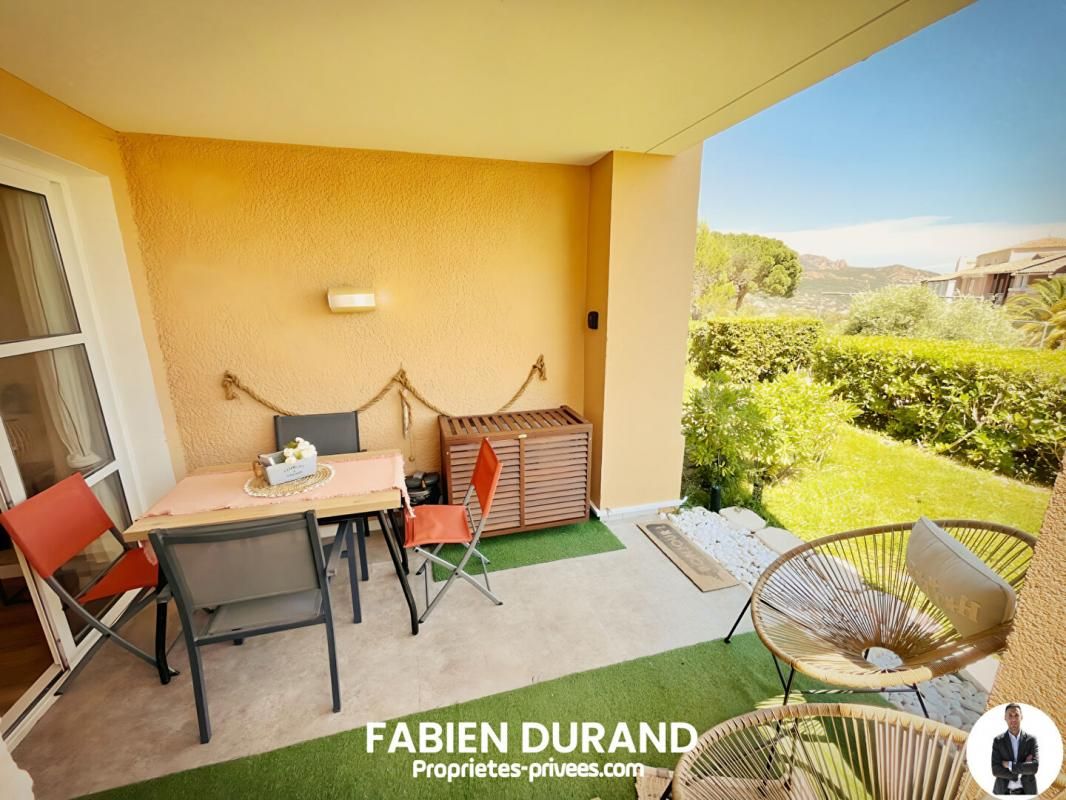 SAINT-RAPHAEL Cap esterel Sublime T2 en Rez de Jardin 3