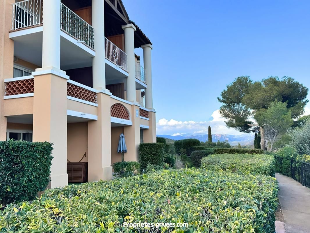 SAINT-RAPHAEL Cap esterel Sublime T2 en Rez de Jardin 4