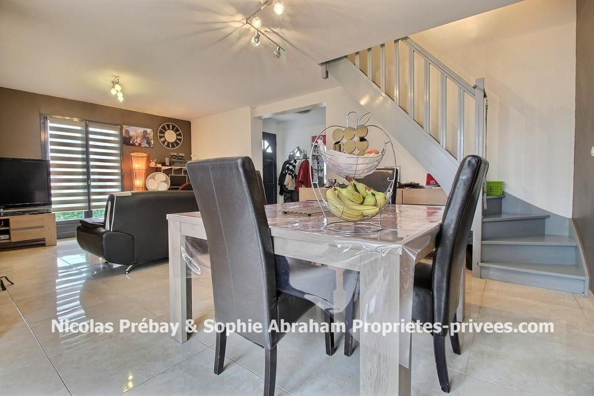 ANGERVILLE Maison individuelle de 5 pièces avec garage et terrain 2