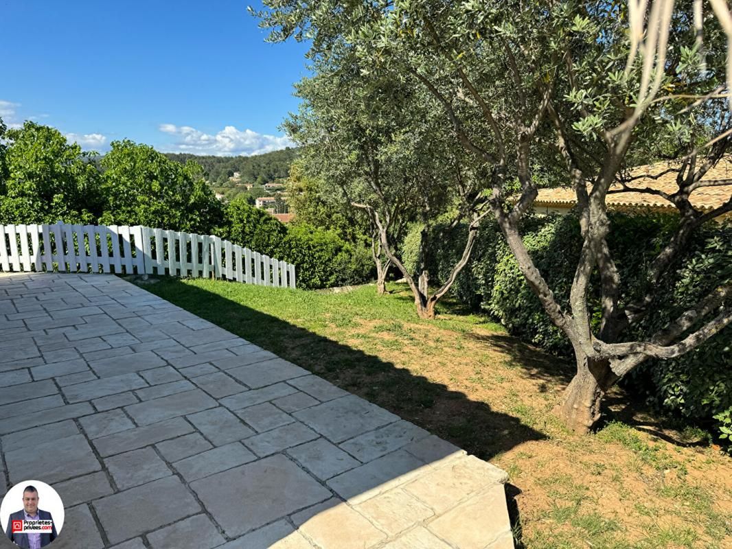 TRANS-EN-PROVENCE Villa Trans En Provence 4 pièces 103 m2 + garage 2