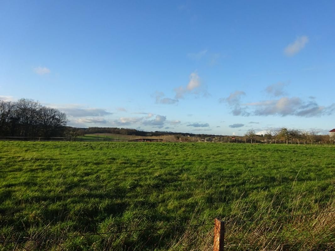 AZAY-LE-FERRON Terrain Azay Le Ferron 1270 m2 2
