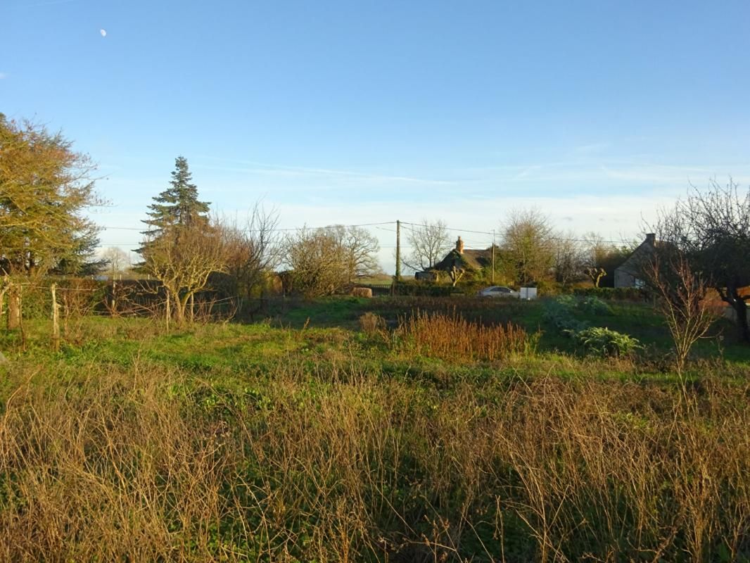 AZAY-LE-FERRON Terrain Azay Le Ferron 1270 m2 3