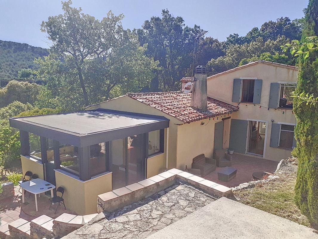 LA ROQUEBRUSSANNE Villa La Roquebrussanne 144 m2 sur terrain de 5689m² avec vue exceptionnelle 2