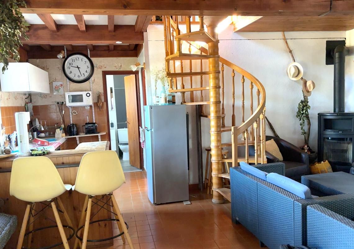 SAINT-BONNET-LE-CHATEAU ST BONNET le CHÂTEAU 42380 Maison 86m² 2 chambres sur 2360m² de terrain 3