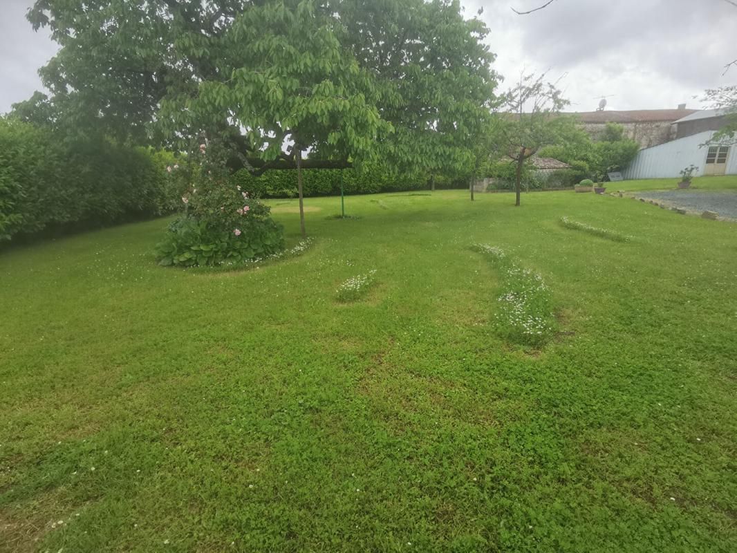 VIX RAVISSANTE MAISON DE 110 M2 ET TERRAIN PAYSAGER 1400 M2 4