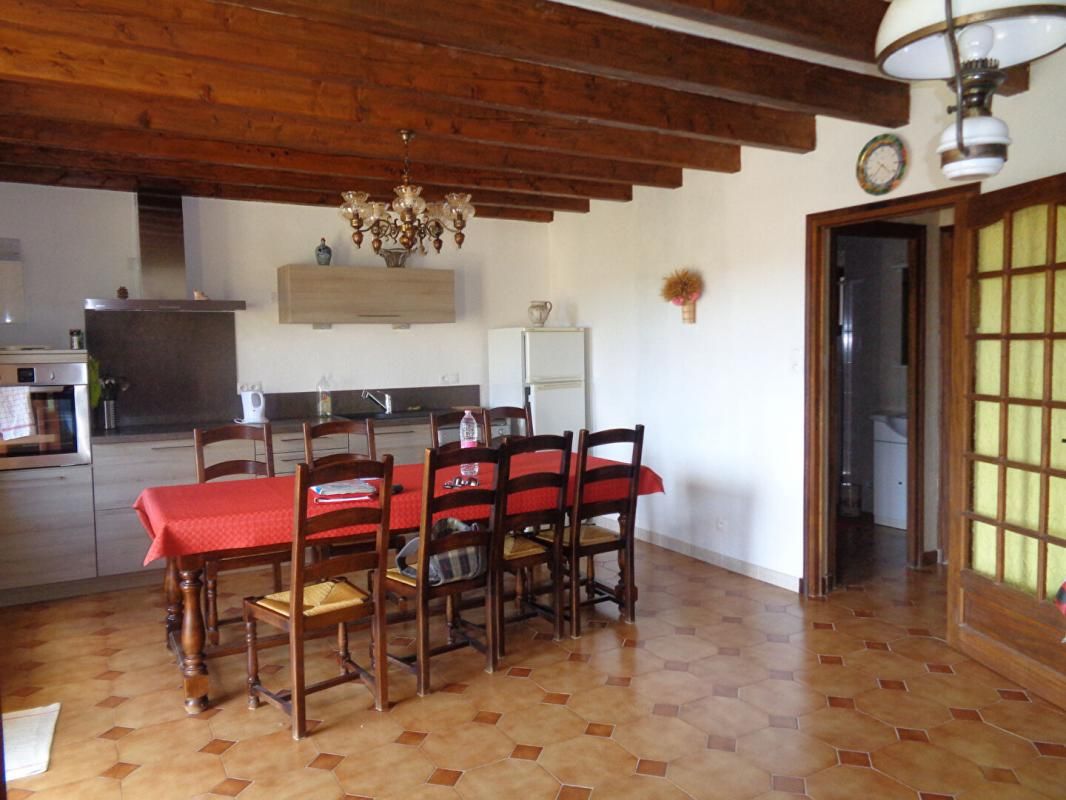 SOLIGNAC-SOUS-ROCHE Solignac/Roche(43), maison de 120m2, 3 chambres sur 580m2 de terrain 3