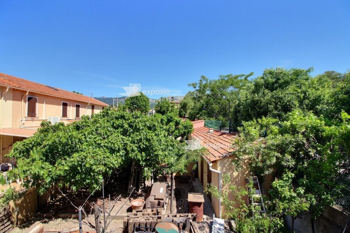 TOULON Charmante maison avec jardin Toulon - 145 m2 - 379 000 2