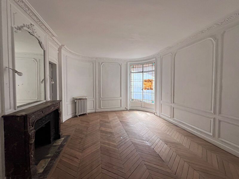 PARIS-17E-ARRONDISSEMENT Bel appartement Haussmannien à usage mixte possible 4