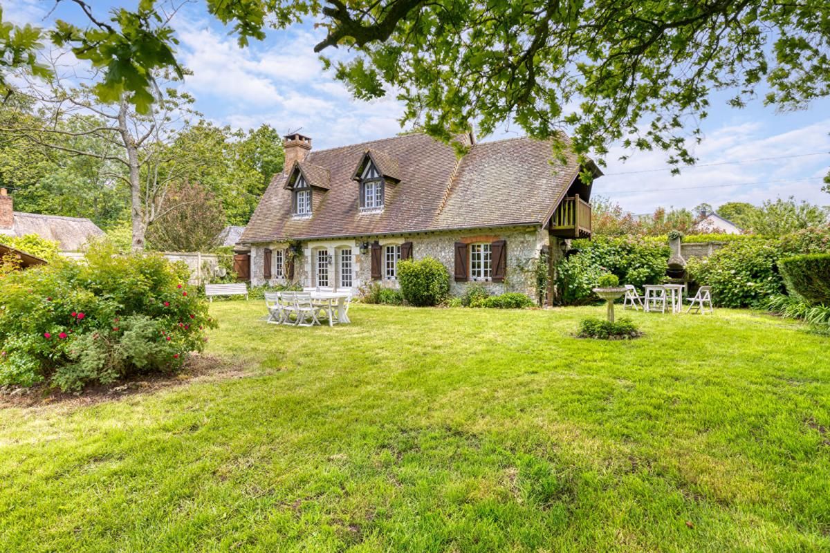 Maison de charme, proche Etretat, au calme, vue dégagée, environ103m2 et prairie
