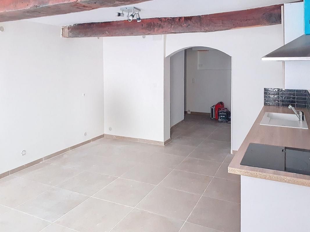 TAVERNES Maison de village rénovée 5 pièces 124 m2 - Tavernes 3