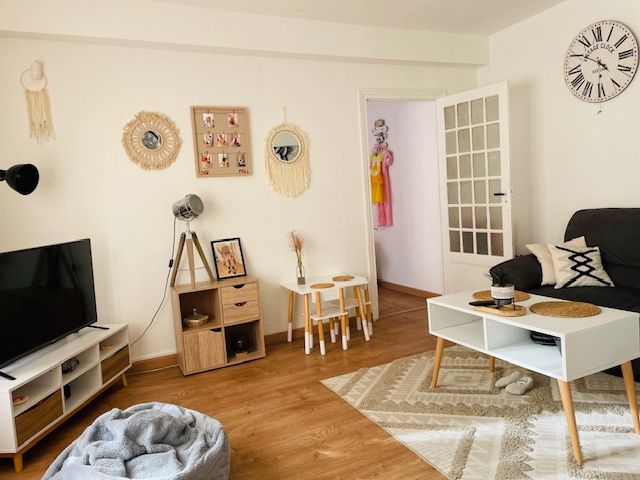 Immeuble de rapport idéal investisseur appartement et commerce à 10 min de Tremblay les Villages