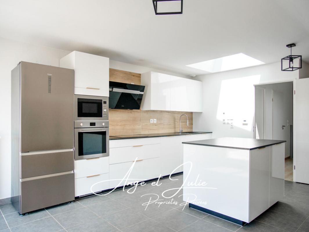 TOURNEFEUILLE Tournefeuille - Appartement T4 84.52 m2 carrez (100m2 au sol), terrasse de plus de 43m2, 3 places de parking 4