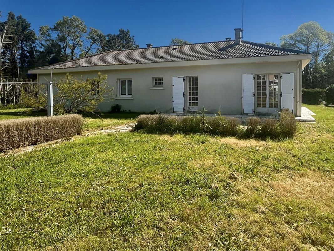 SAINT-BREVIN-LES-PINS Maison Plain pied , potentiel agrandissement Saint Brevin Les Pins 4 pièce(s) 110 m2 2