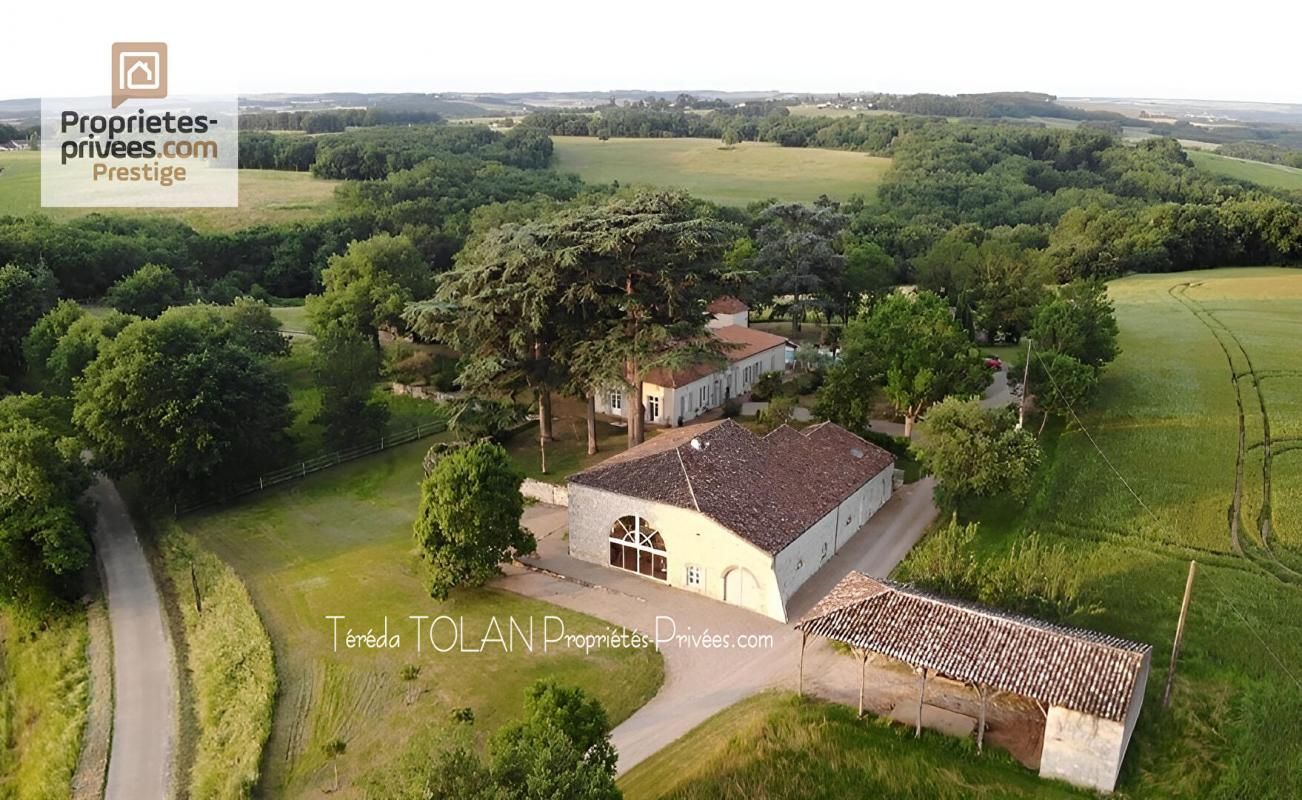 Sud Agen : Demeure de prestige 14 pièce(s) 450 m2, Parc, Vue