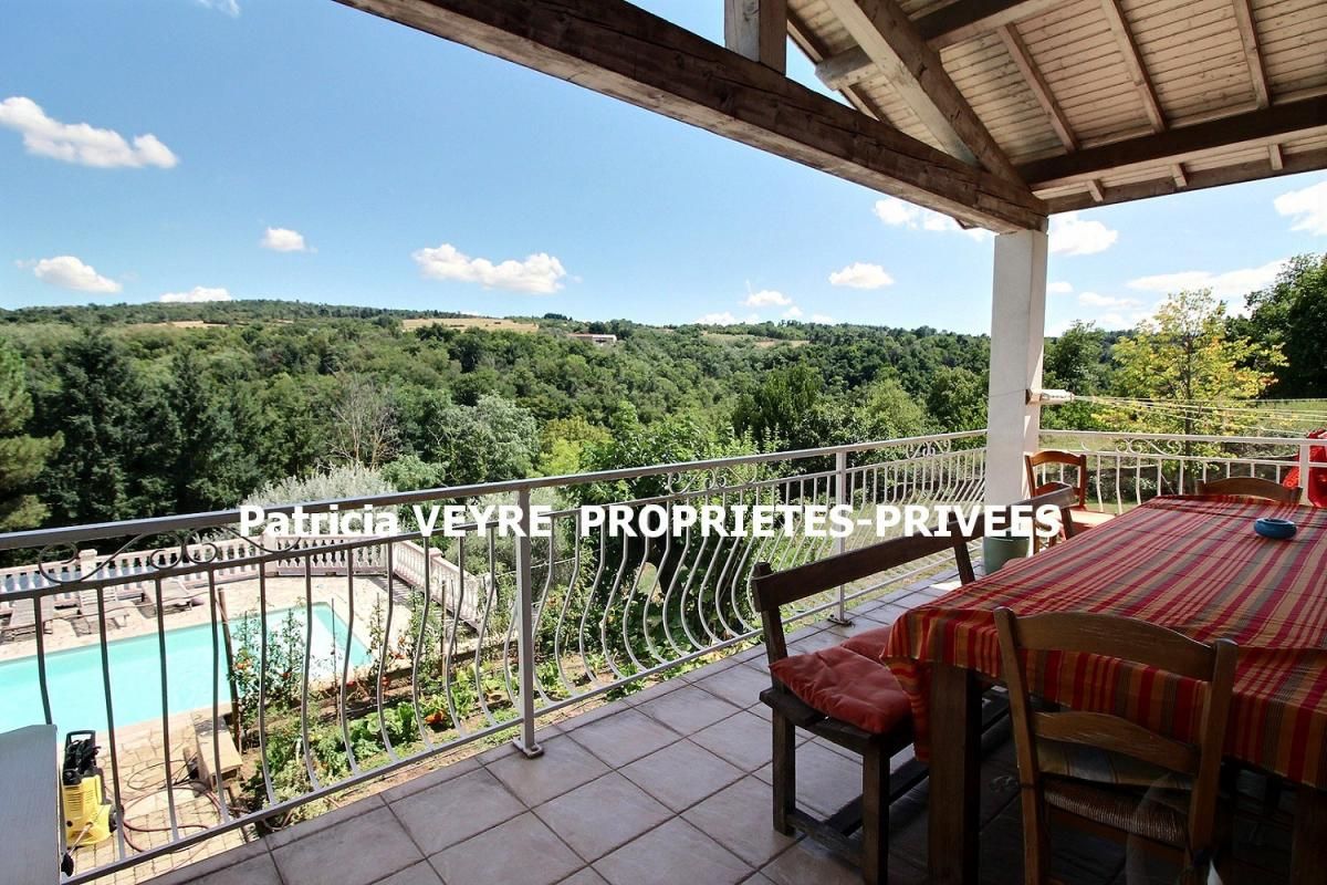 LUPE Maison de 277 m² sur terrain de 3116 m² avec piscine 1