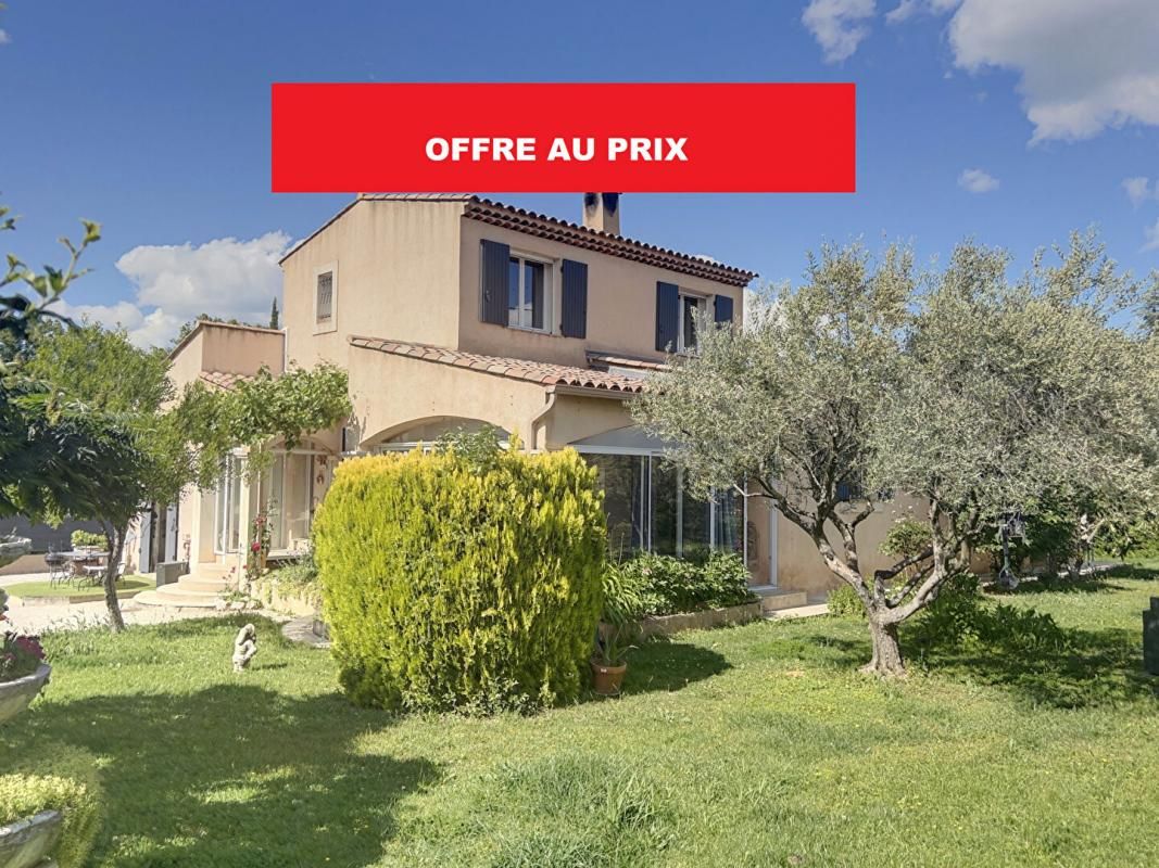 Peyrolles En Provence villa T4 + T3 160 m²  sur 1106 M²
