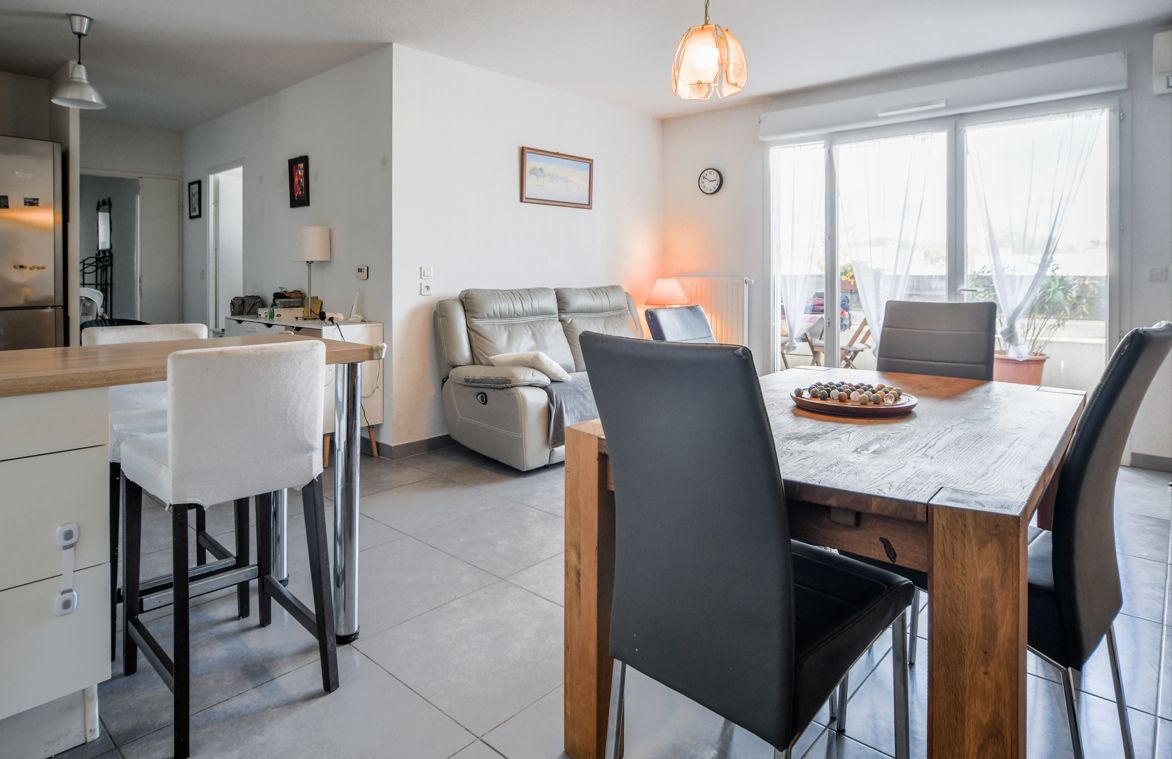 Appartement Juvignac 4 pièce(s) 3 Chambres