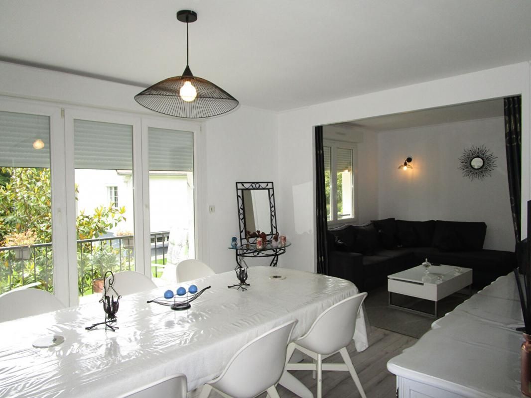 LE MOLAY-LITTRY Maison Le Molay Littry 3 pièce(s) 79 m2 2