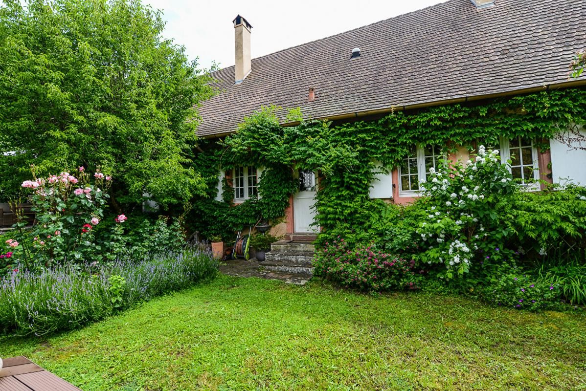 Maison 8 pièce(s) 323 m2
