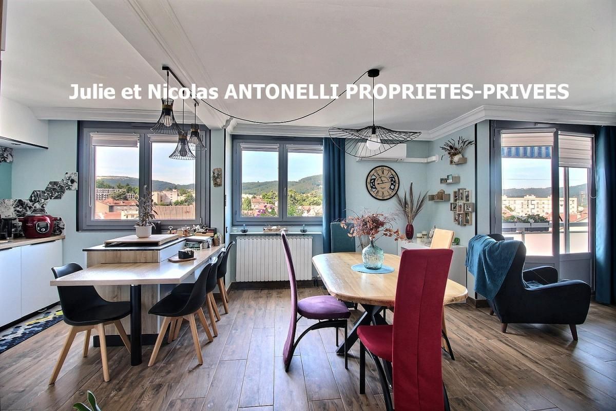 FIRMINY Appartement 96 m2 2 ou 3 chambres avec GARAGE, CAVE, 2 LOGGIAS au DERNIER ETAGE avec ASCENSEUR 2