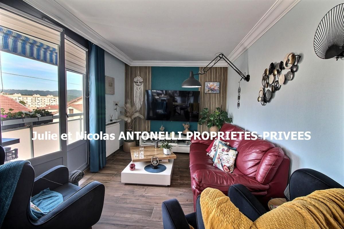 FIRMINY Appartement 96 m2 2 ou 3 chambres avec GARAGE, CAVE, 2 LOGGIAS au DERNIER ETAGE avec ASCENSEUR 4