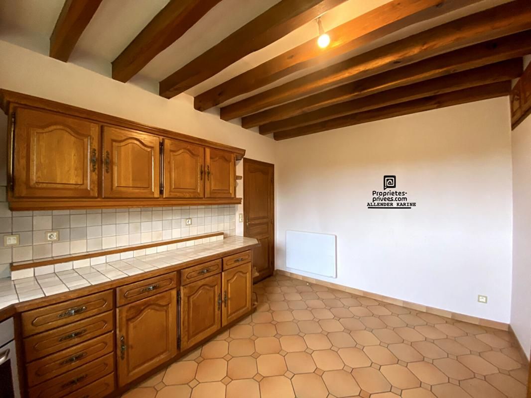 SAINT-CLEMENT Maison Saint Clement 7 pièce(s) 180 m2 3