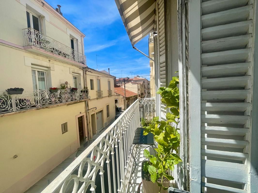 Maison de ville avec garage et balcon - Béziers